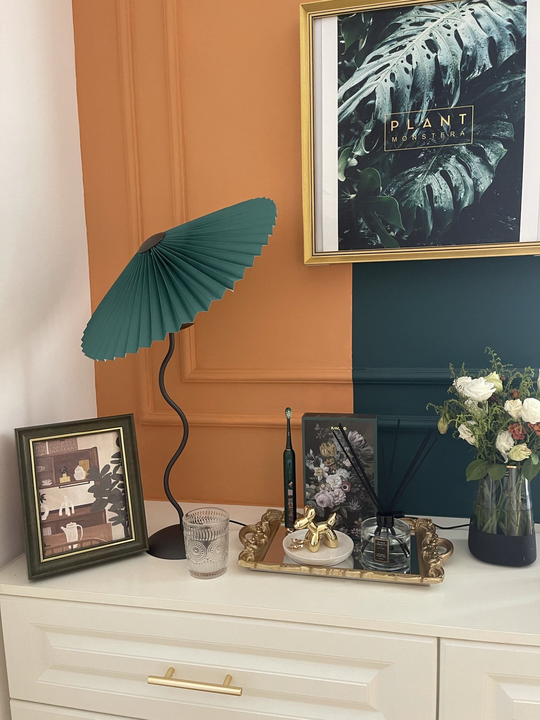 Rion Wavy Table Lamp