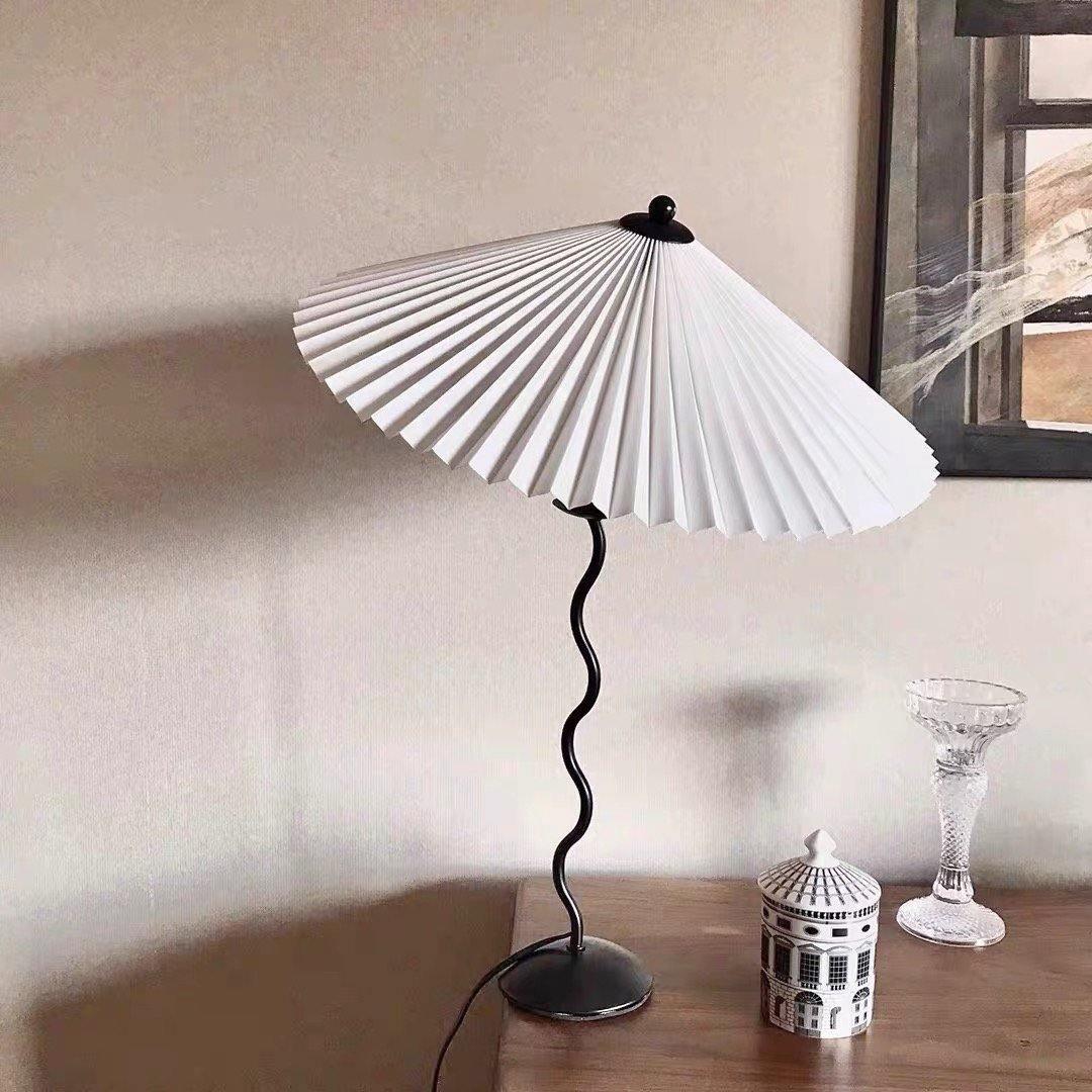 Rion Wavy Table Lamp