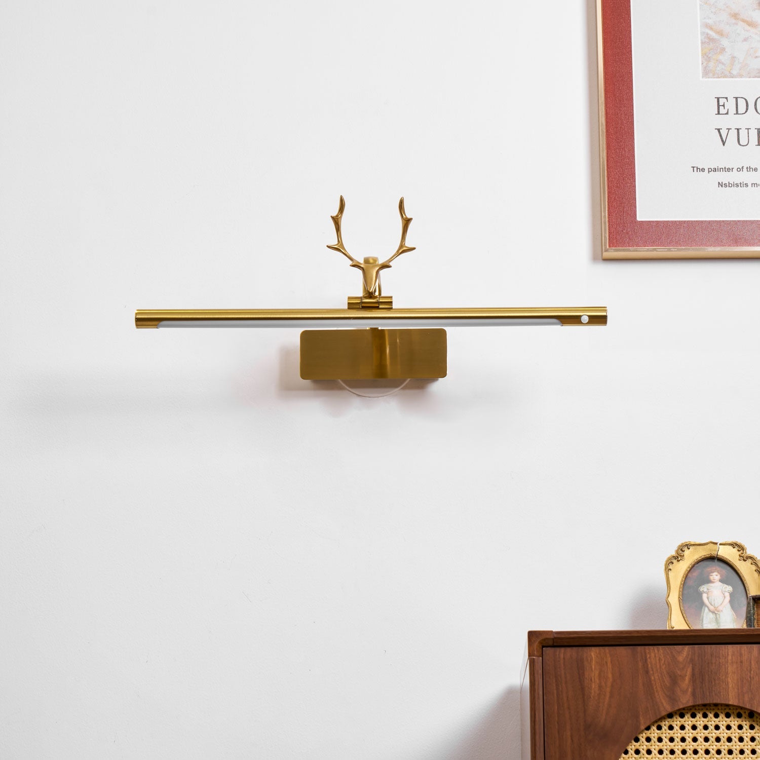 Rioay Stag Horn Wall Light