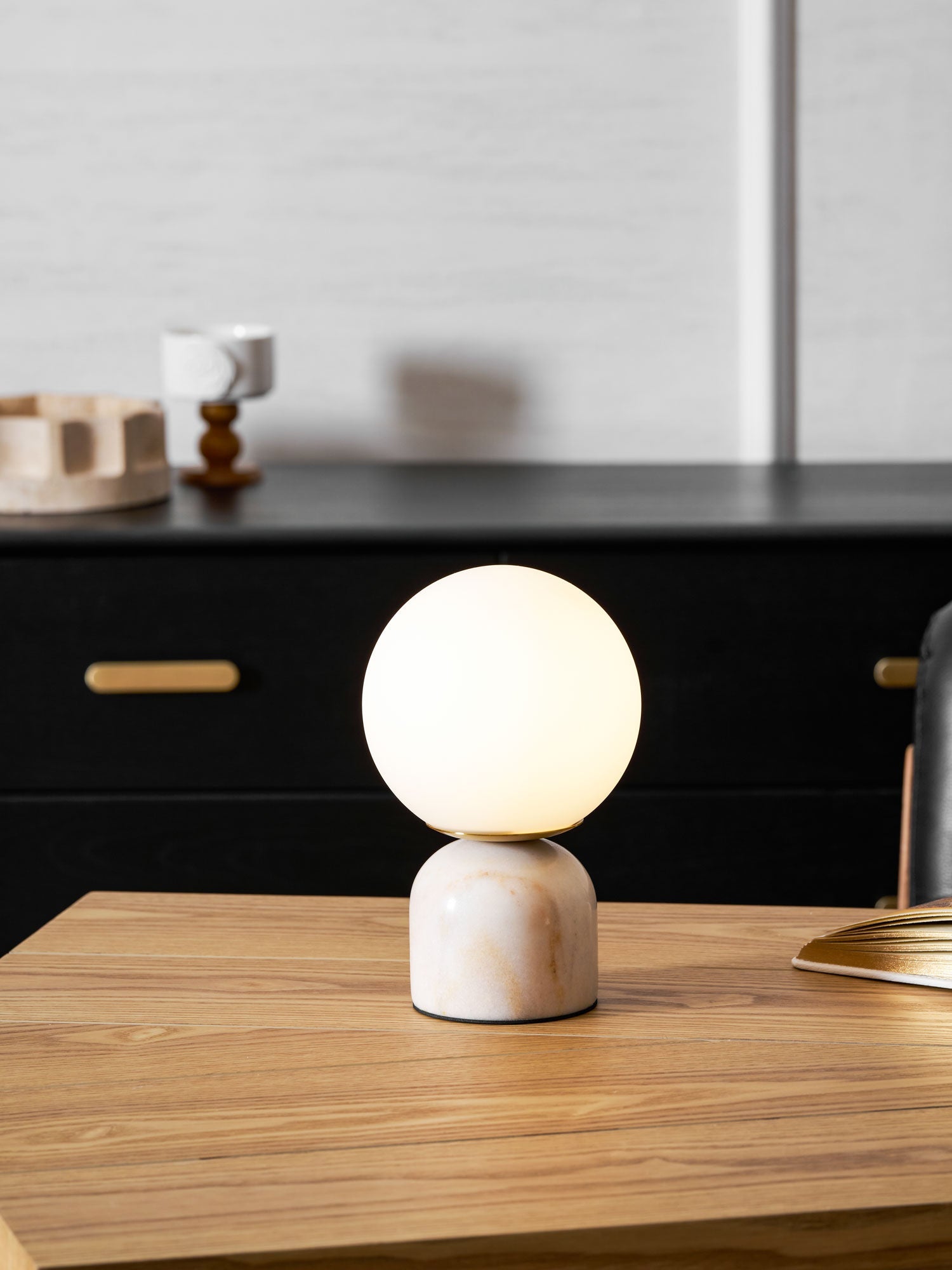 Okavo Globe Table Lamp
