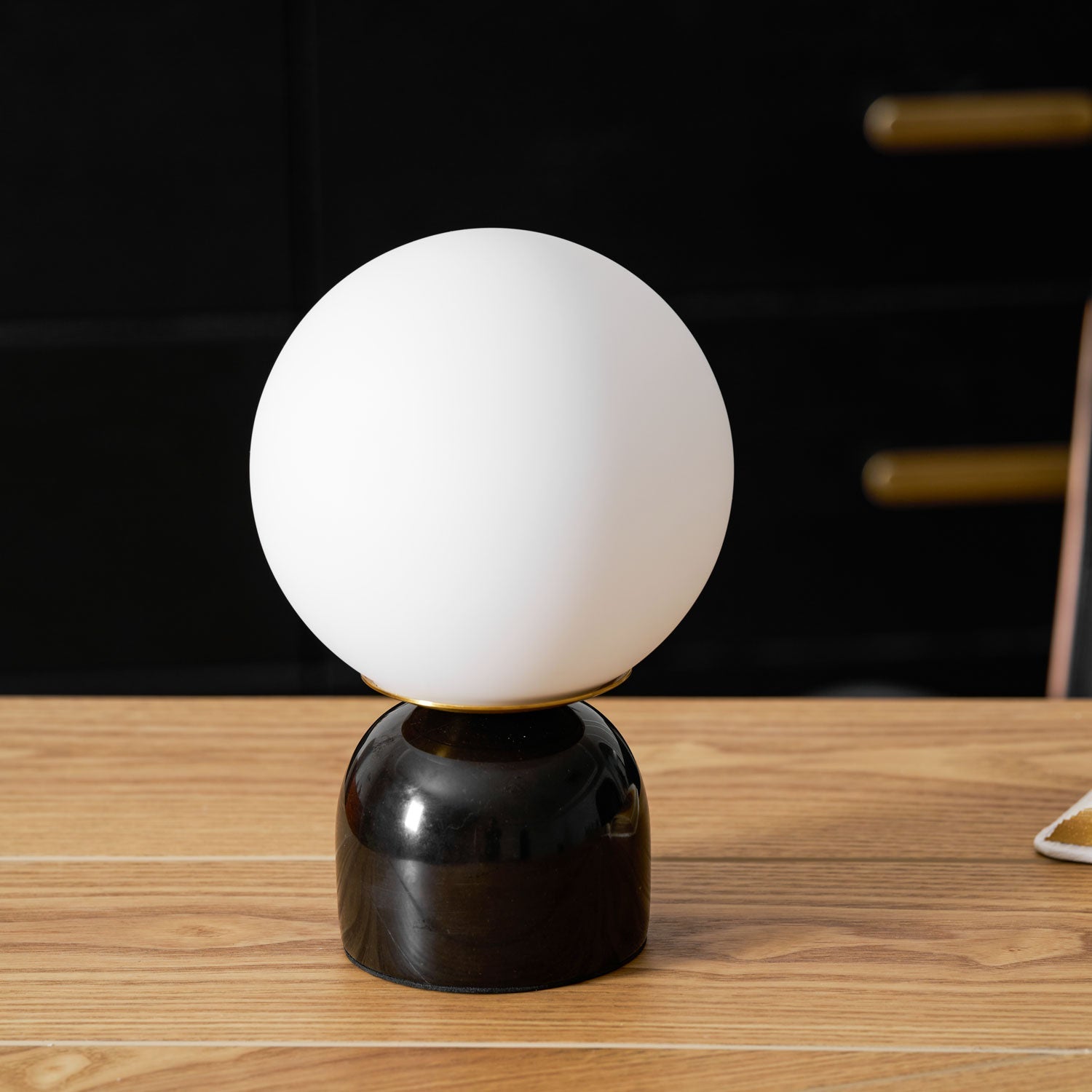 Okavo Globe Table Lamp