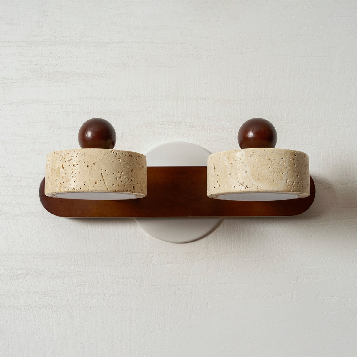 Yaralanon Outdoor Wall Light