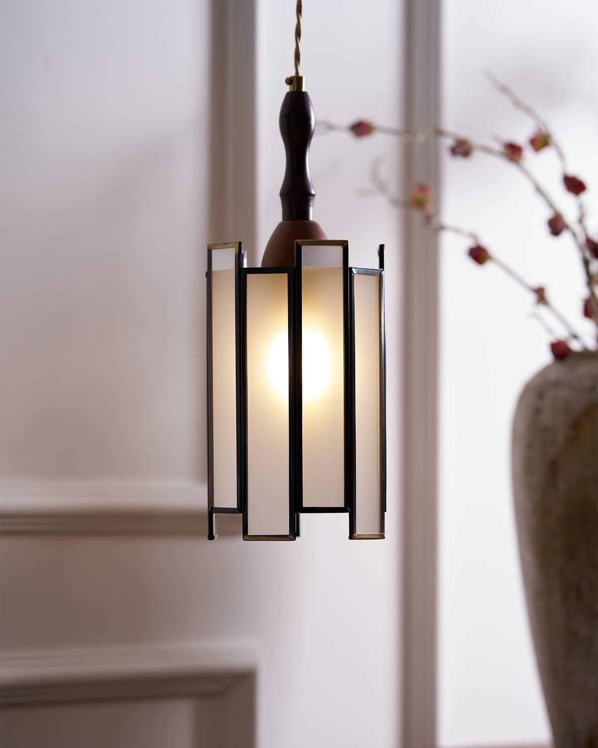 Tiffany Stained Glass Pendant Lamp - Vakkerlight