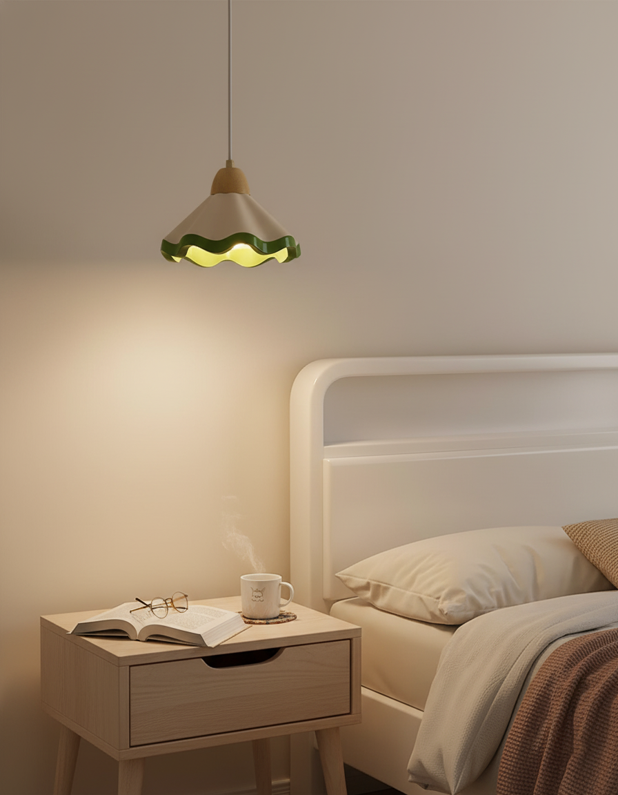 Halenoal Scalloped Pendant Light