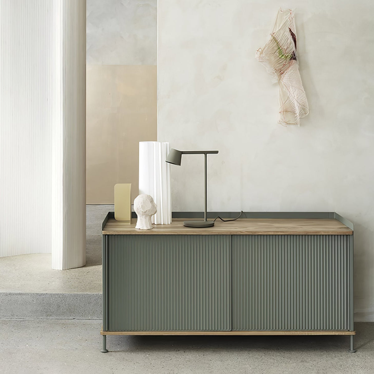 Belvi Minimalist Table Lamp