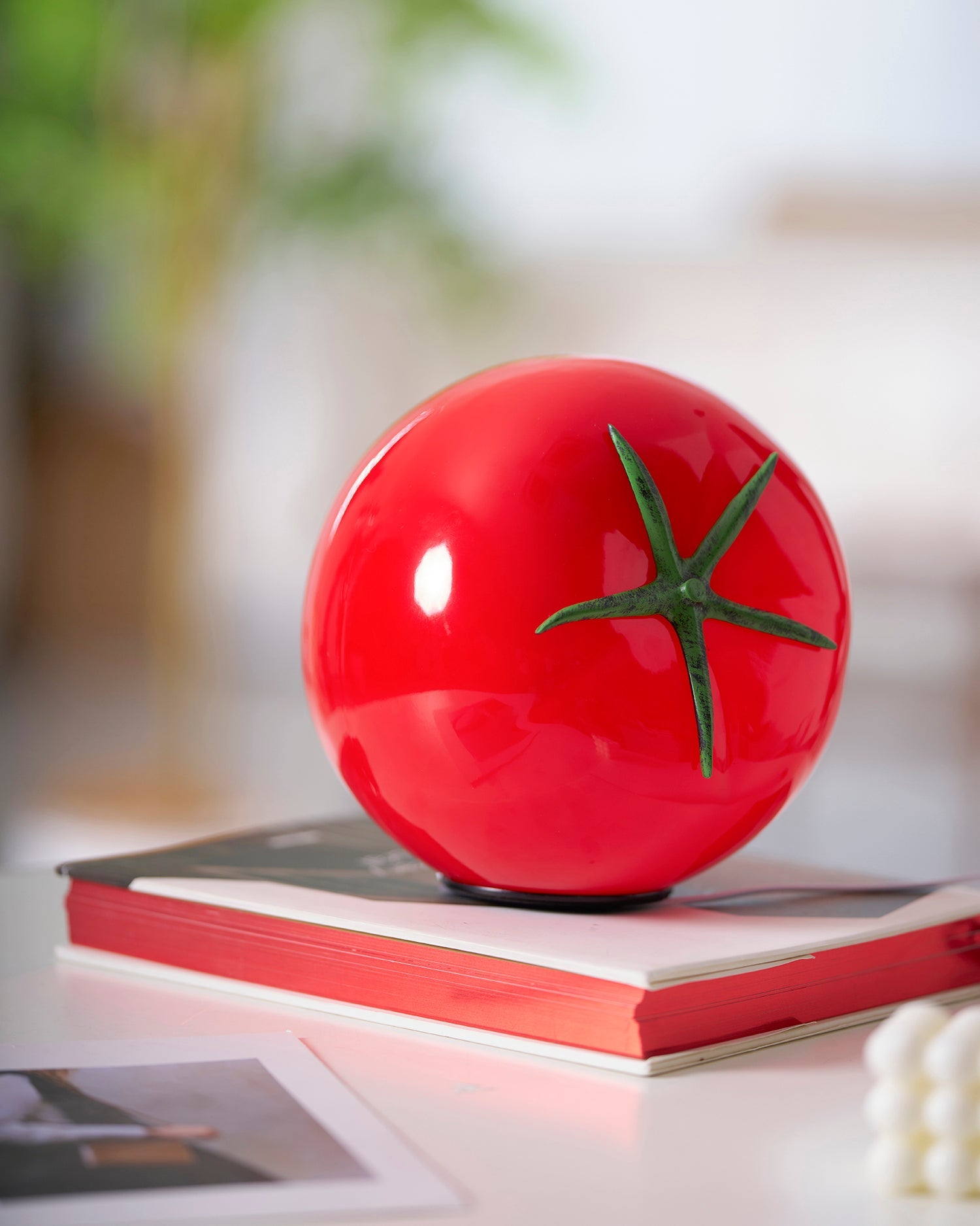 Halearey Tomato Table Lamp