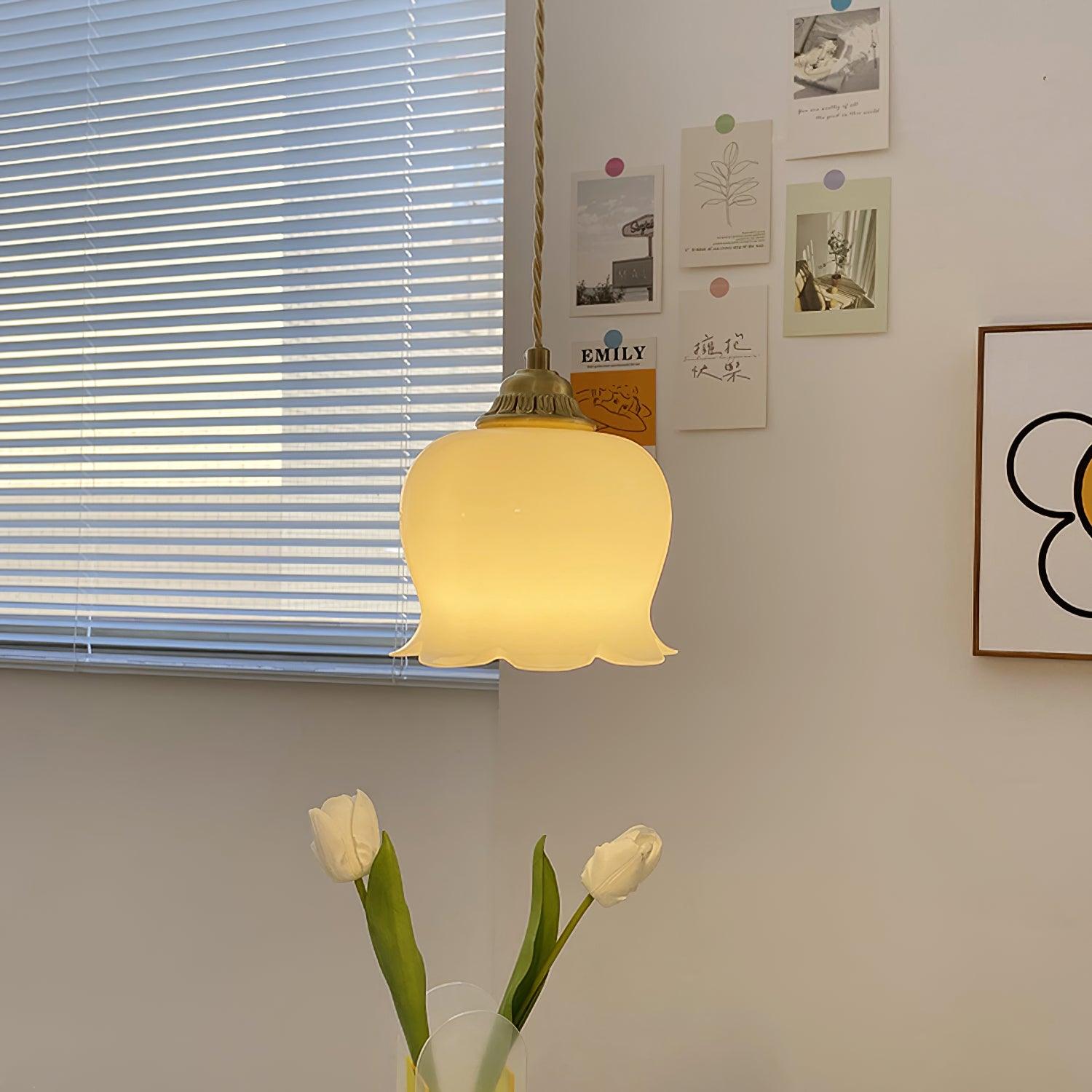 Emaley Flower Pendant Light