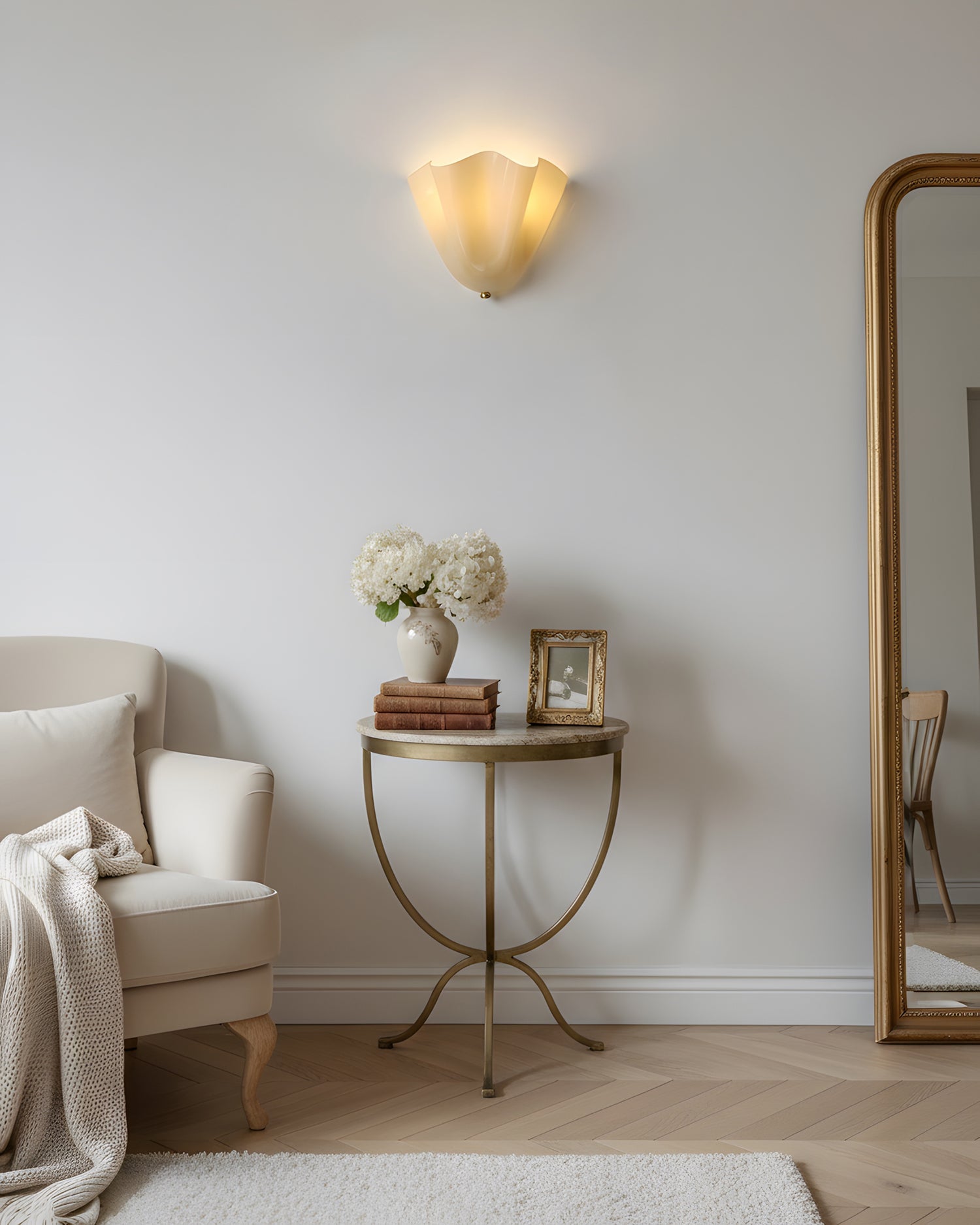 Emuna Shell shape Wall Light