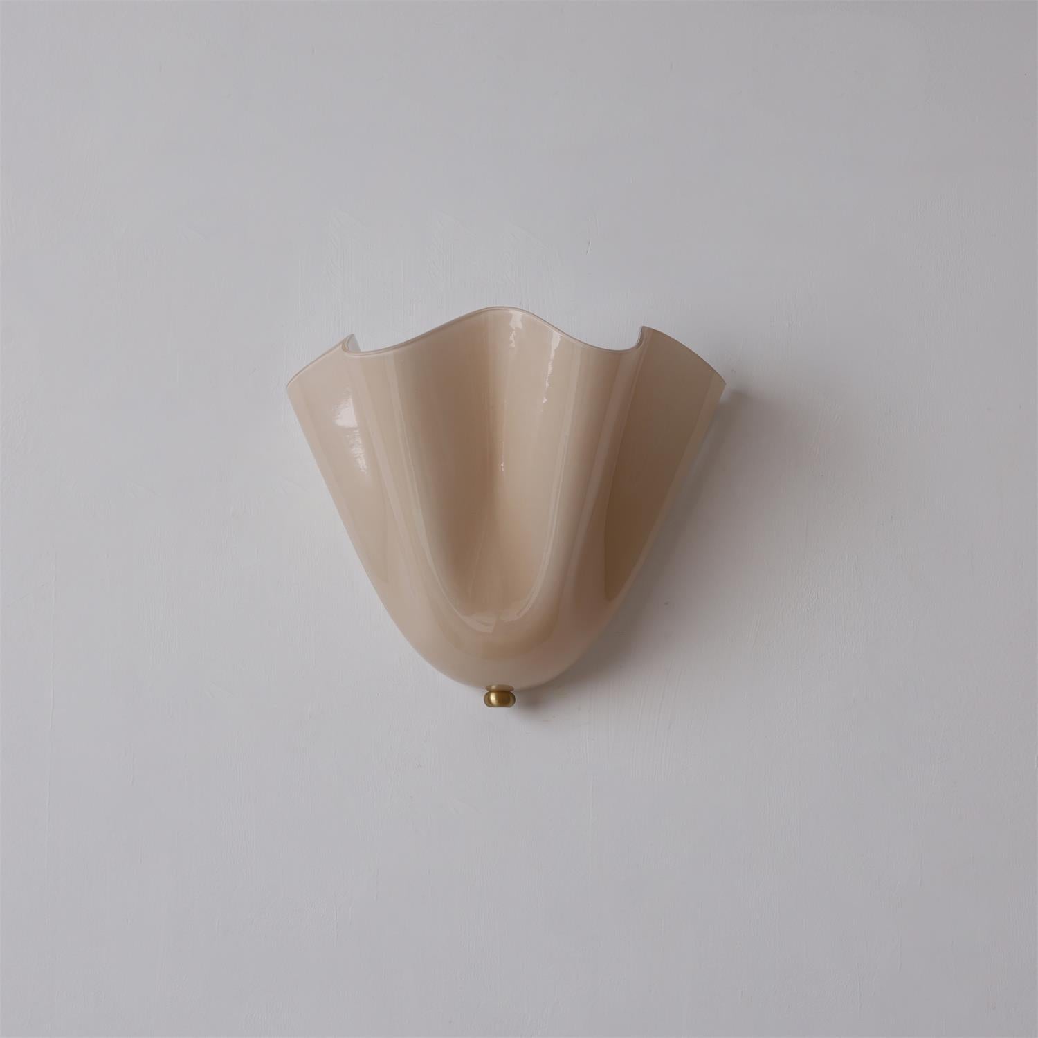 Emuna Shell shape Wall Light