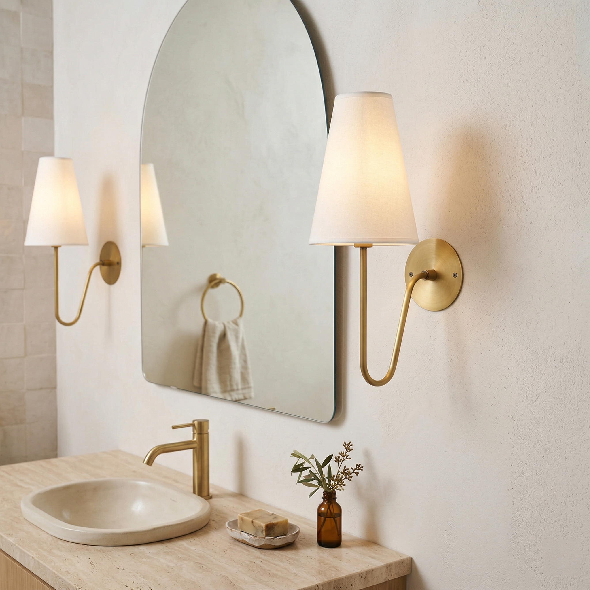 Aron Wall Light