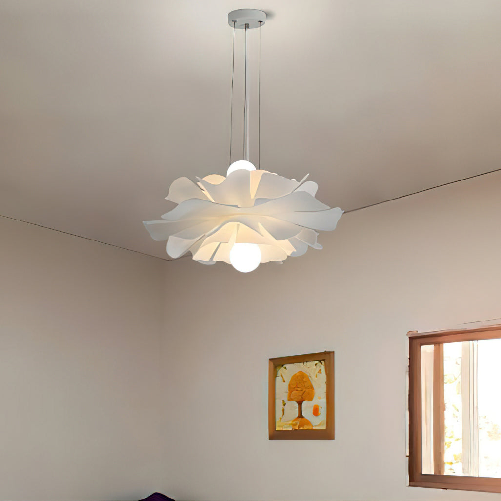 Oakin Lotus Pendant Light