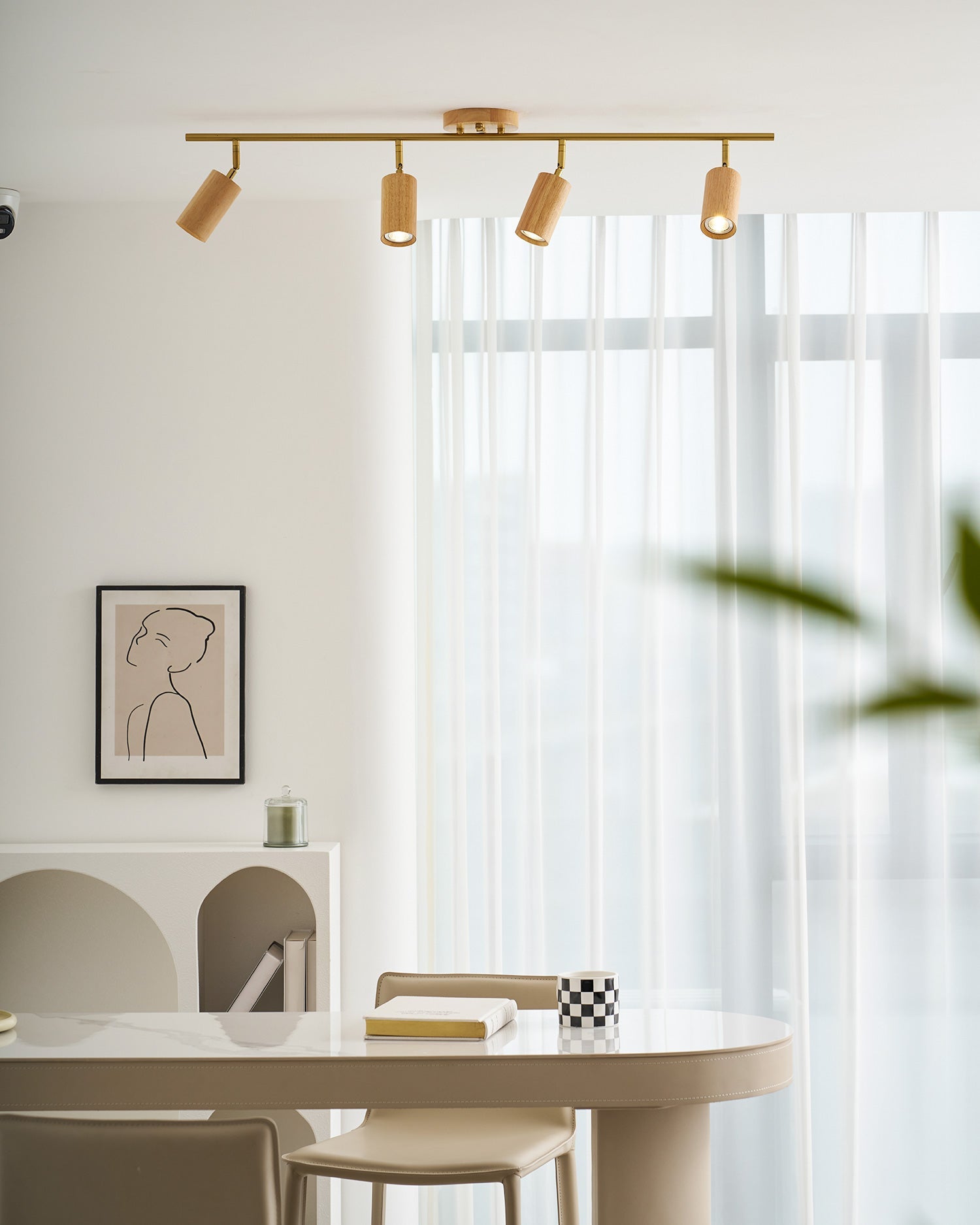 Mardenon Linear Ceiling Light