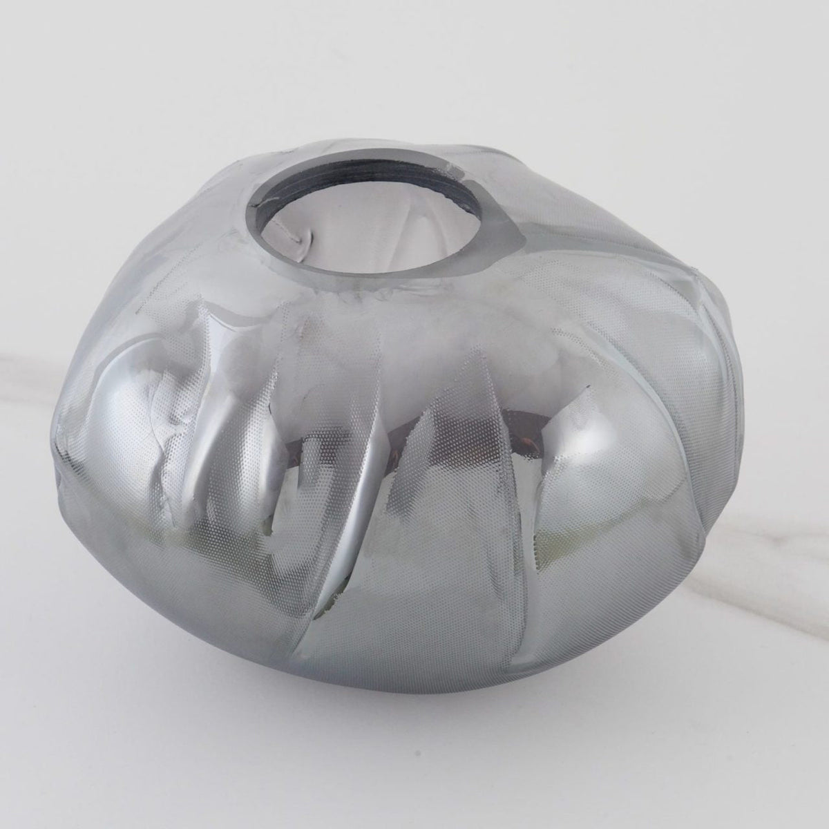 Neroera Sculptural Pendant Light